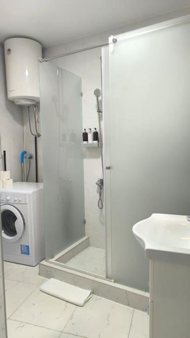 Apartment Wake Up For 4 Belgrad Zewnętrze zdjęcie