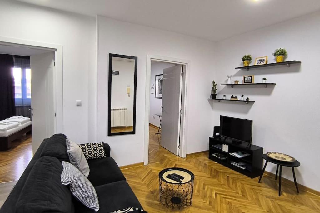 Apartment Wake Up For 4 Belgrad Zewnętrze zdjęcie